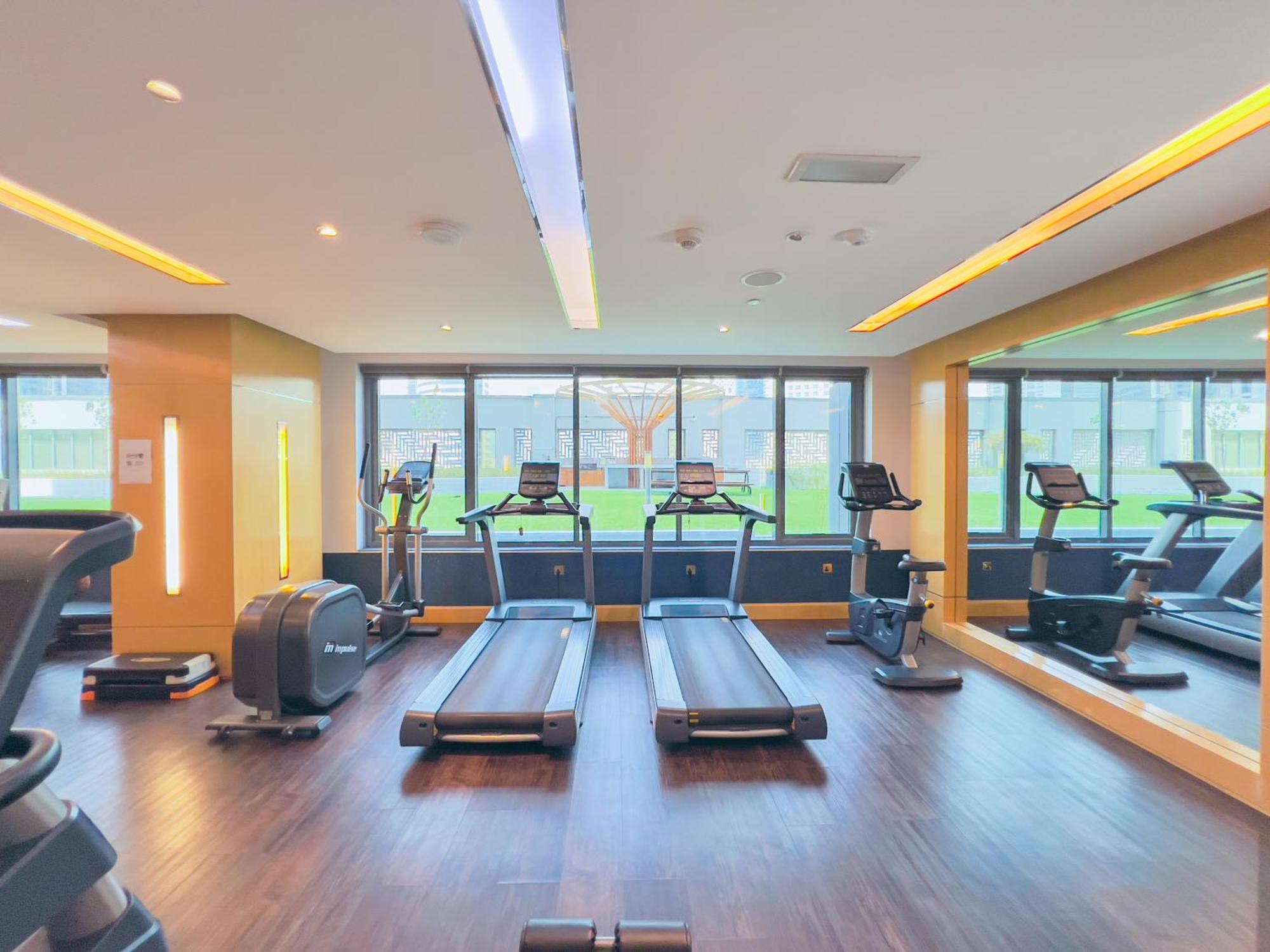 Apartment Waves - Executive Bay Studio, Canal View And Modern Amenities